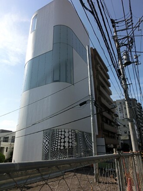 草間彌生美術館